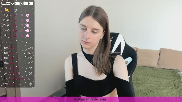 evie_may  04-08-2023