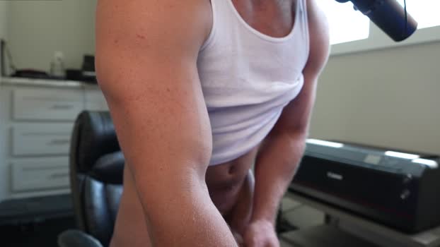 hotmuscles6t9  20-08-2023
