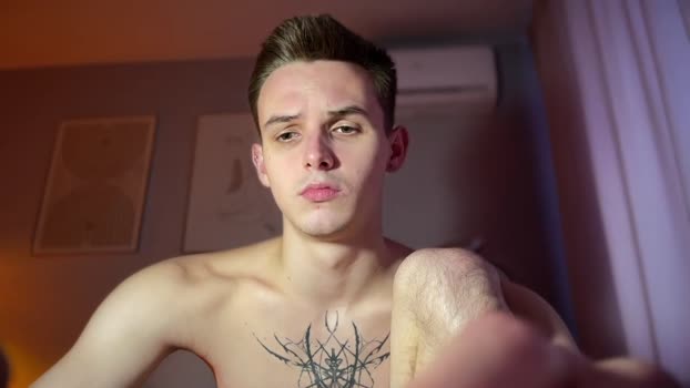 horny_jerk_roy_prick2001  25-09-2023