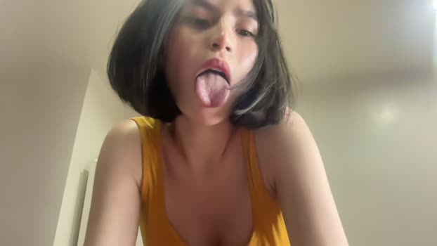 _alluring_christie_  13-10-2023