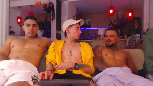 fratguysonline  14-10-2023