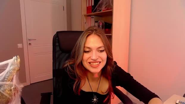 niky_jill  30-10-2023