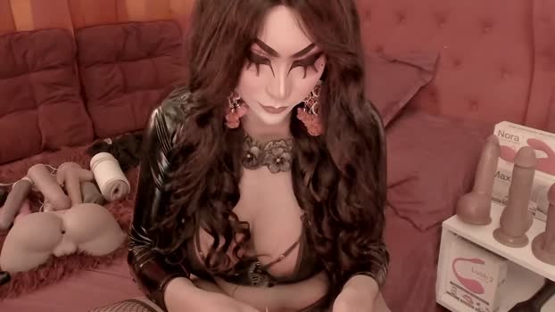 queenmaniacts  06-11-2023