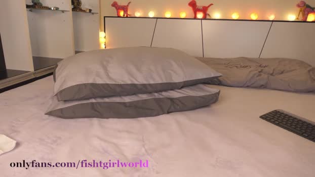 fishtgirlworld  07-11-2023