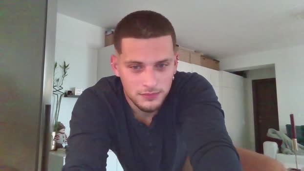 roberto_twink1 06-12-2023