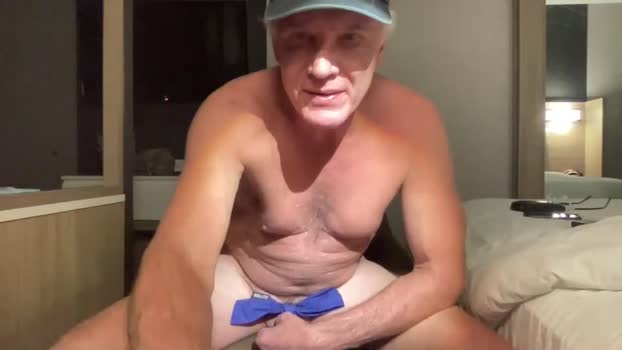 doczacisnakedagain 25-12-2023