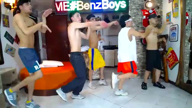 benz_boys Chaturbate 14-04-2024 Males