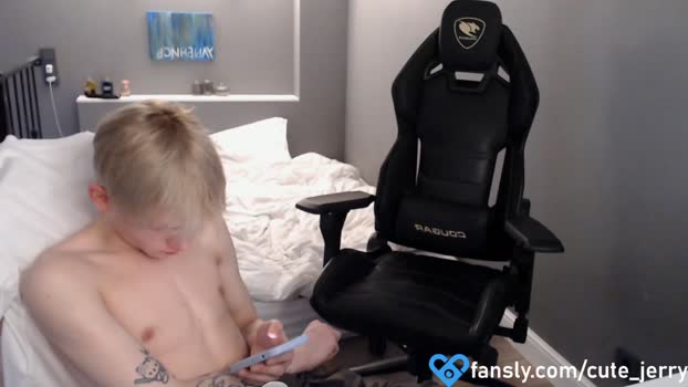 jerry_lucky Chaturbate 19-04-2024 Males