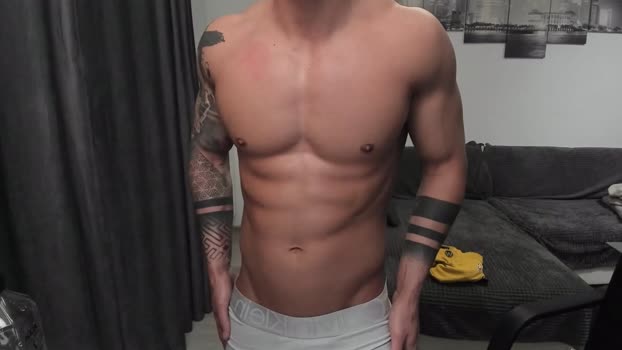 richarddarell Chaturbate 24-04-2024 Males