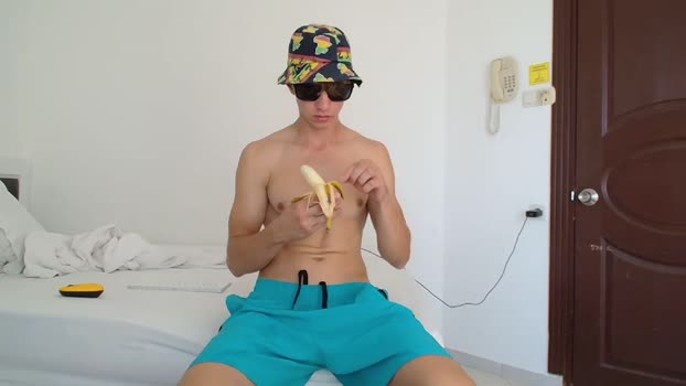 yummyalexxx Chaturbate 08-10-2024 Males