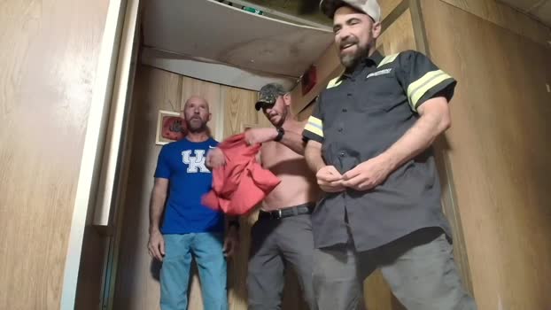 hardworkertn Chaturbate 23-10-2024 Males