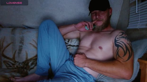 kylechat toy Webcam SHOW @ Chaturbate 27-10-2024