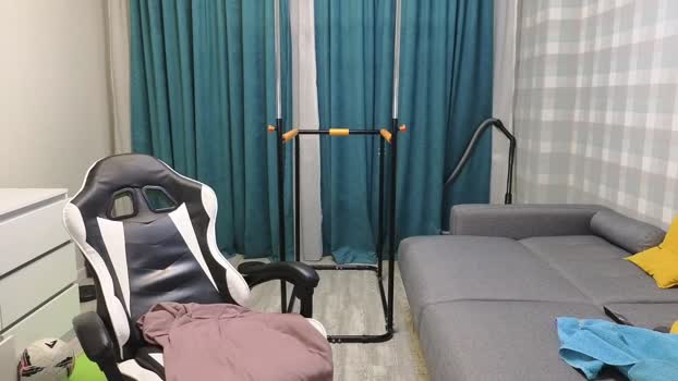 james_friends bicurious Webcam SHOW @ Chaturbate 08-11-2024