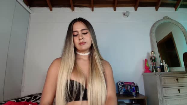 marihana_one1 love Webcam SHOW @ Chaturbate 12-11-2024