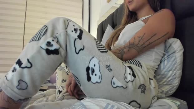 petitealejats lickass Webcam SHOW @ Chaturbate 12-11-2024