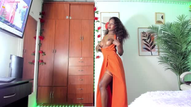 valeria_thompson1 sexytrans Webcam SHOW @ Chaturbate 13-11-2024
