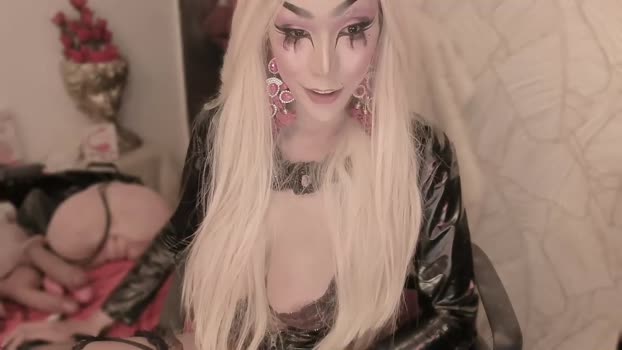 queenmaniacts sweet Webcam SHOW @ Chaturbate 16-11-2024