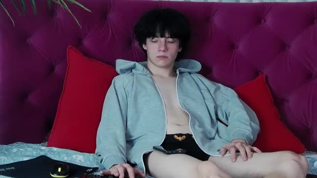 iwillfall_ spanking Webcam SHOW @ Chaturbate 18-11-2024