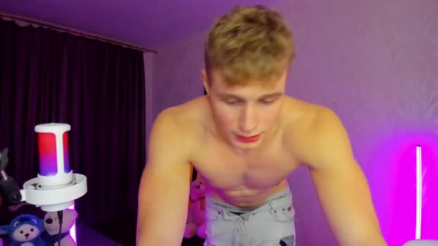 kurt_hanssen Topless Webcam SHOW @ Chaturbate 18-11-2024