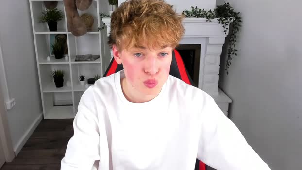 ginger_piece fuckme Webcam SHOW @ Chaturbate 24-11-2024