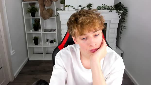 ginger_piece spank Webcam SHOW @ Chaturbate 24-11-2024
