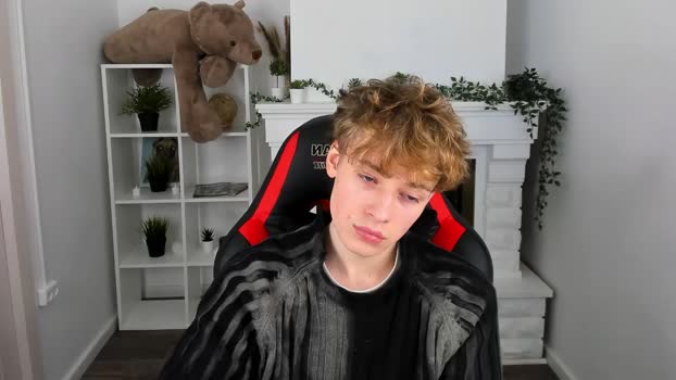 ginger_piece big Webcam SHOW @ Chaturbate 24-11-2024