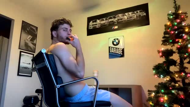 wentbrokeonstrippers Pretty Webcam SHOW @ Chaturbate 30-11-2024