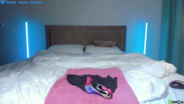 adam_muscle_ Video Webcam SHOW @ Chaturbate 02-12-2024