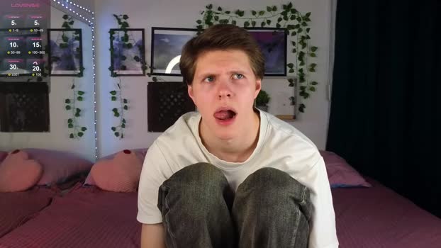 nick_win Topless Webcam SHOW @ Chaturbate 02-12-2024