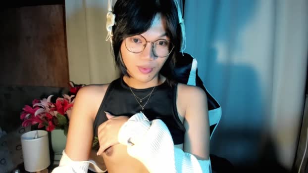 momoring_meow prettyface Webcam SHOW @ Chaturbate 02-12-2024