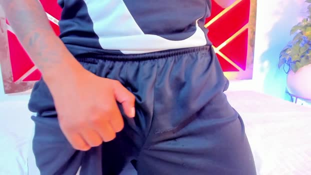 blackdreams1__ fingering Webcam SHOW @ Chaturbate 06-12-2024