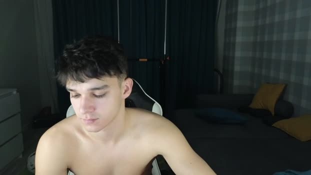 james_friends analtoy Webcam SHOW @ Chaturbate 06-12-2024