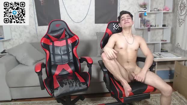 sunny_dan big Webcam SHOW @ Chaturbate 05-12-2024