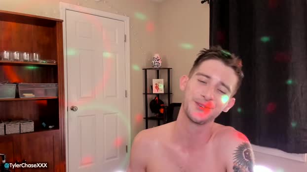 tylerchasexxx sexy Webcam SHOW @ Chaturbate 13-12-2024