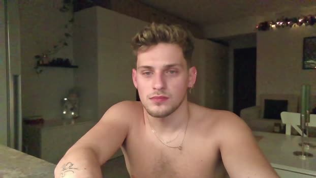 roberto_twink1 Recorded Webcam SHOW @ Chaturbate 14-12-2024