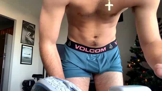 wentbrokeonstrippers legs Webcam SHOW @ Chaturbate 17-12-2024