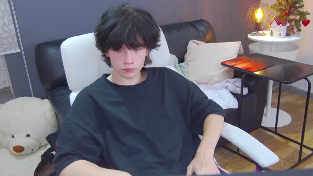 iwillfall_ suckshow Webcam SHOW @ Chaturbate 18-12-2024