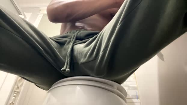 trillahung amateur Webcam SHOW @ Chaturbate 18-12-2024