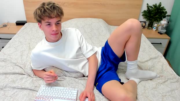 lanny_fandi moan Webcam SHOW @ Chaturbate 20-12-2024
