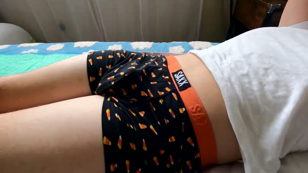 hugecumshots1 show Webcam SHOW @ Chaturbate 23-12-2024