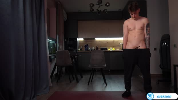 maygly striptease Webcam SHOW @ Chaturbate 29-12-2024