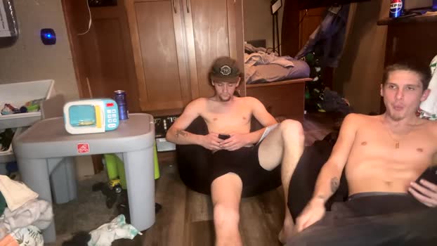 guynxtdoor02 legs Webcam SHOW @ Chaturbate 31-12-2024