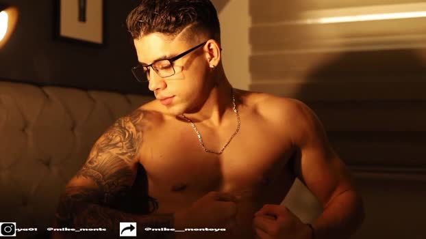 mike_montoya legs Webcam SHOW @ Chaturbate 31-12-2024