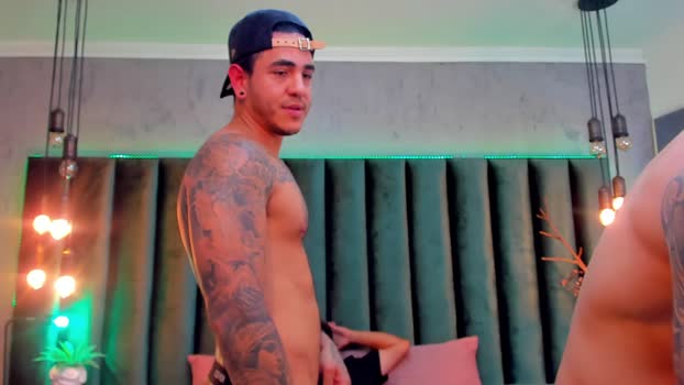 zacandmarcosmg_ squirt Webcam SHOW @ Chaturbate 30-12-2024