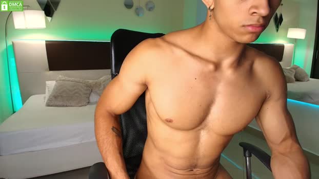 danteestone toys Webcam SHOW @ Chaturbate 31-12-2024