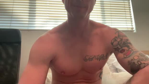 bestcoast35 Show Webcam SHOW @ Chaturbate 02-01-2025