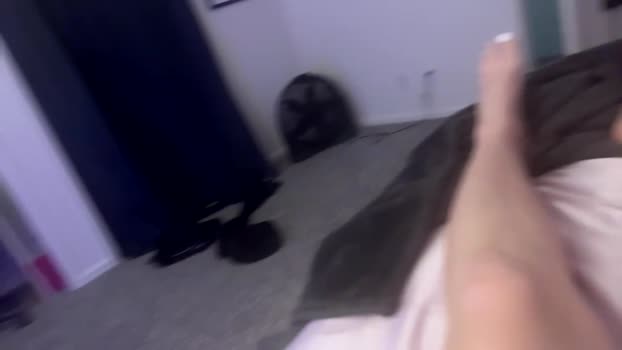 kellycocksin striptease Webcam SHOW @ Chaturbate 03-01-2025