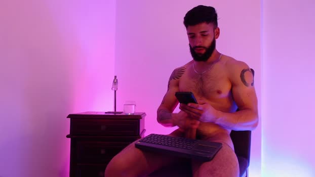 max_xl_ lush Webcam SHOW @ Chaturbate 02-01-2025