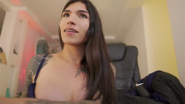 livestream18x sucktits Webcam SHOW @ Chaturbate 04-01-2025