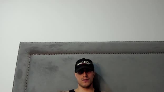 spartacozz prettyface Webcam SHOW @ Chaturbate 04-01-2025